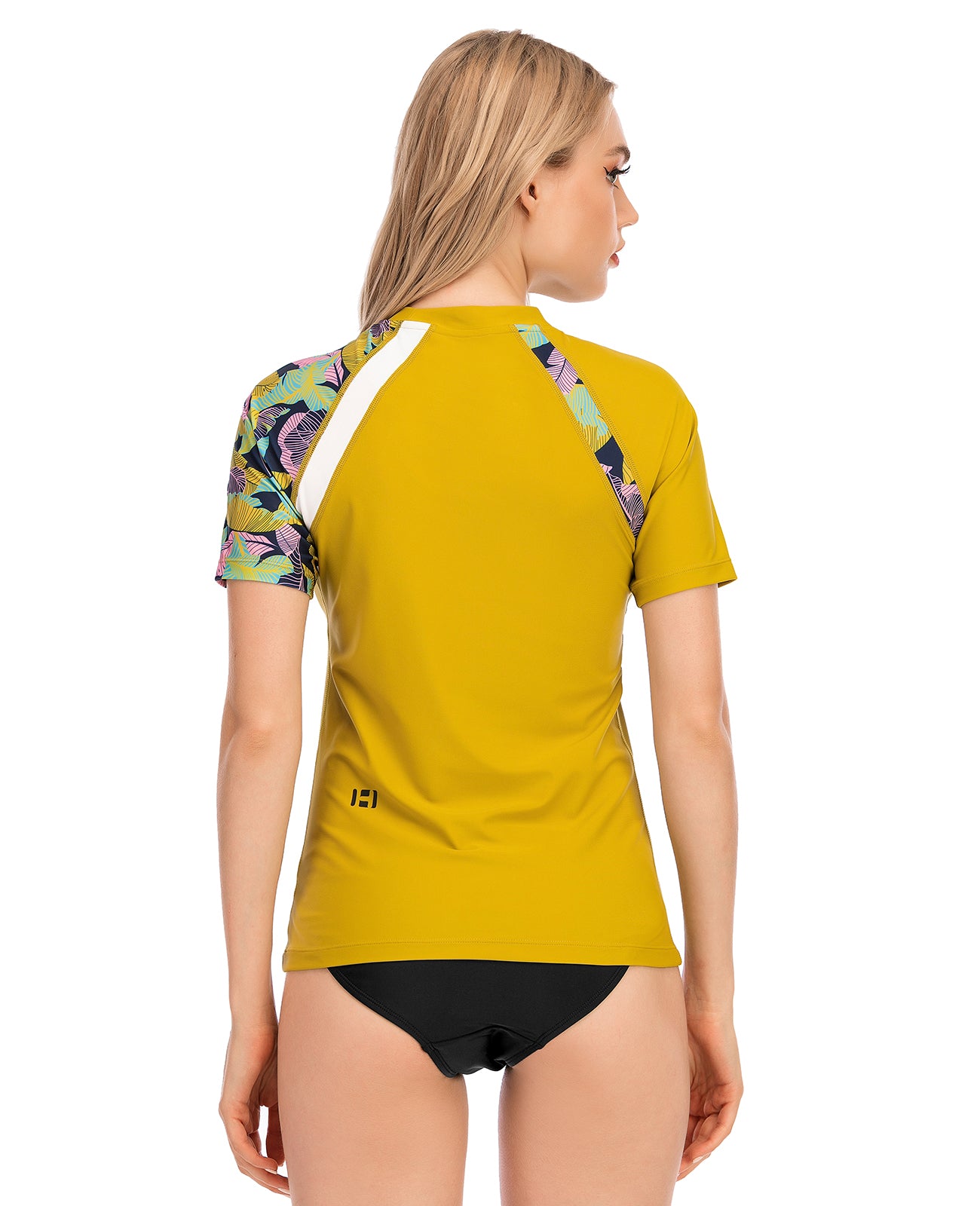 One for All Essential Short-Sleeves Rash Guard - Yellow